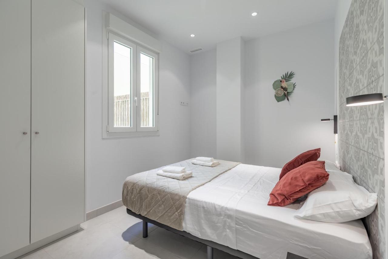 Chic & Comfortable Apartment, Private Terrace Valencia Exteriör bild